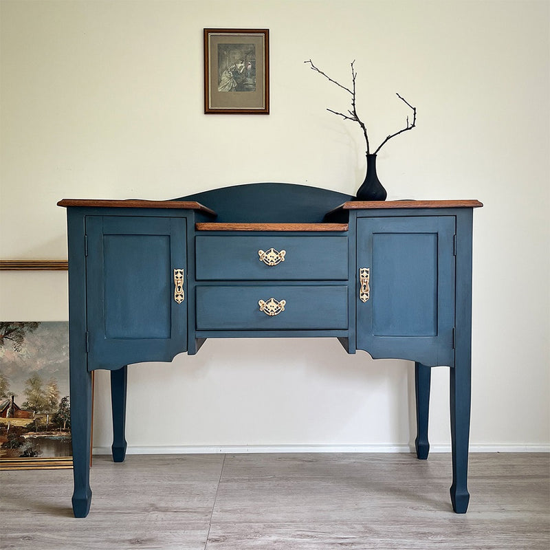 Newly refurbished, stunning and beautiful Original Vintage Oak sideboard