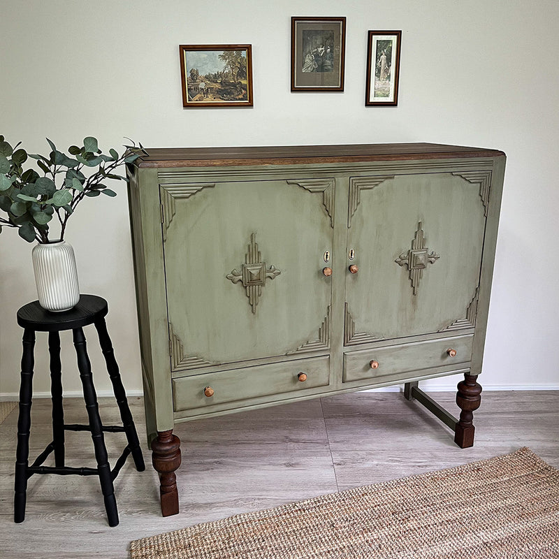 Newly refurbished, stunning and beautiful Edwardian Original English Oak sideboard