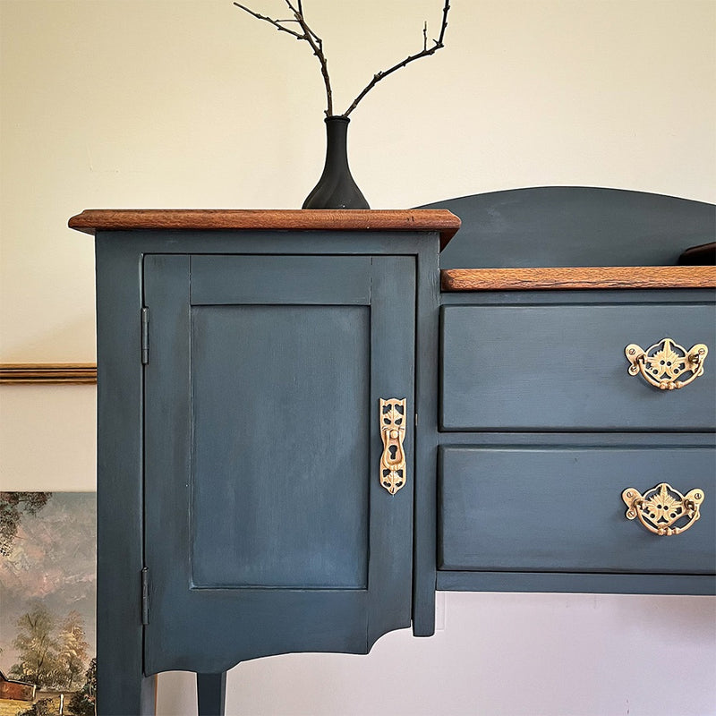 Newly refurbished, stunning and beautiful Original Vintage Oak sideboard