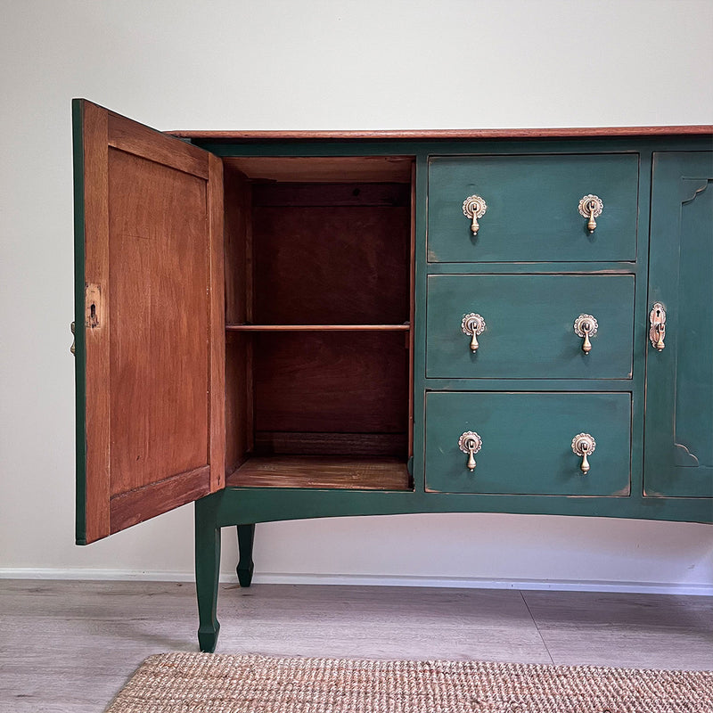 Super Stunning Newly Refurbished Original Victorian Queen Anne Oak Sideboard