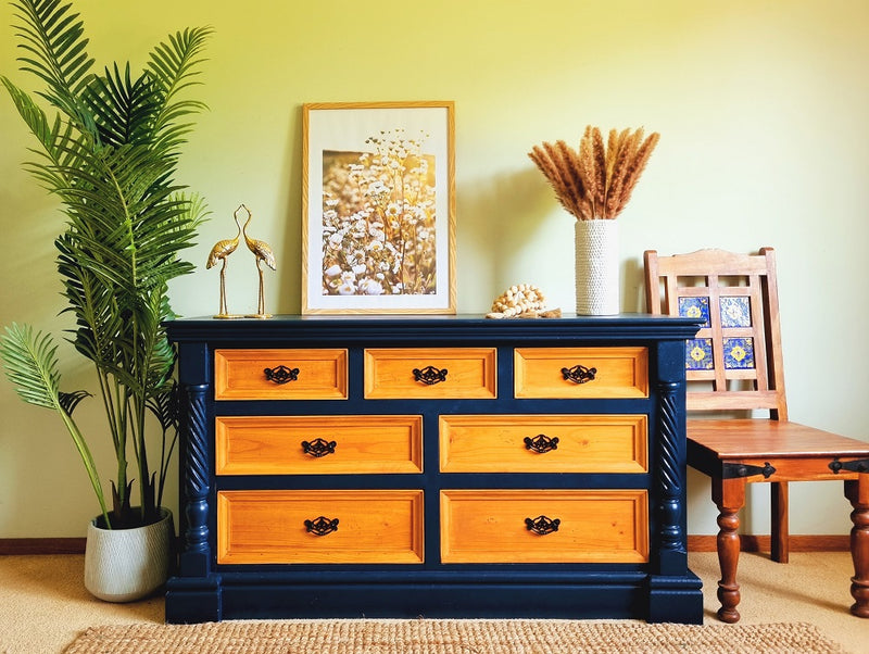 “Oceane”-Beautiful,gorgeous and Freshly refurbished Oak Chest of drawers/dresser