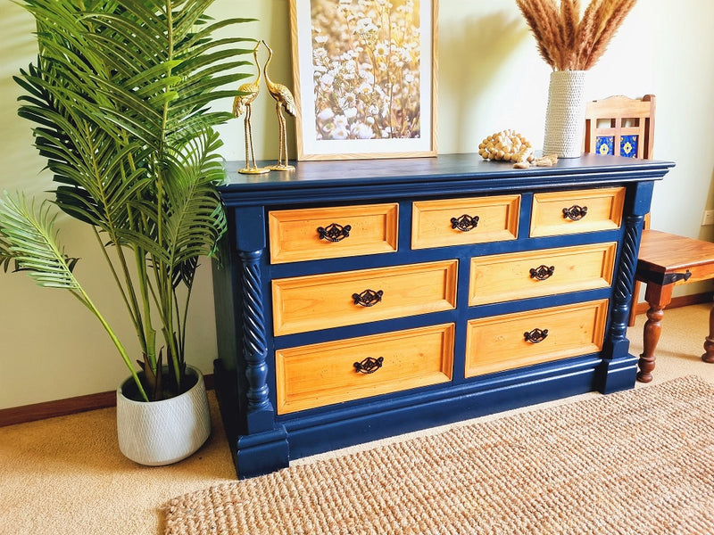 “Oceane”-Beautiful,gorgeous and Freshly refurbished Oak Chest of drawers/dresser