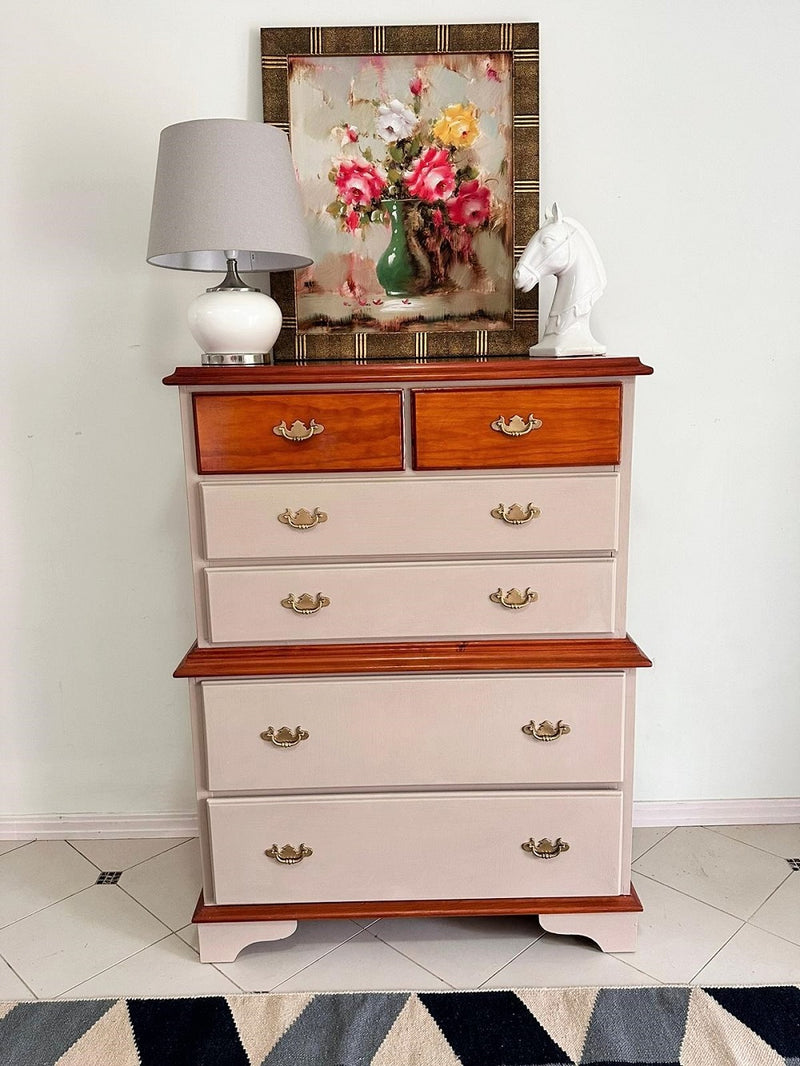 Daphne - Stunning and Newly Refurbished Original Oak chest of drawers