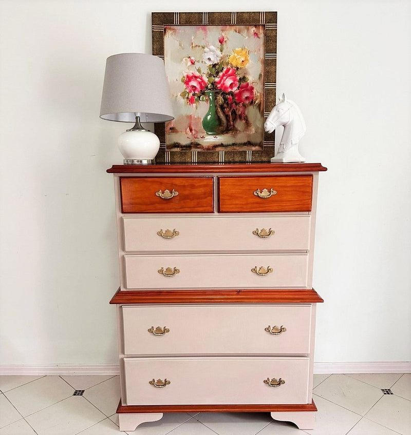 Daphne - Stunning and Newly Refurbished Original Oak chest of drawers