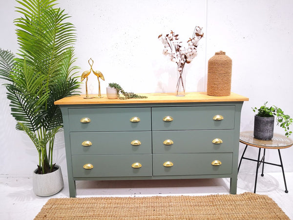 Beautiful and Newly refurbished Modern Oak chest of drawers