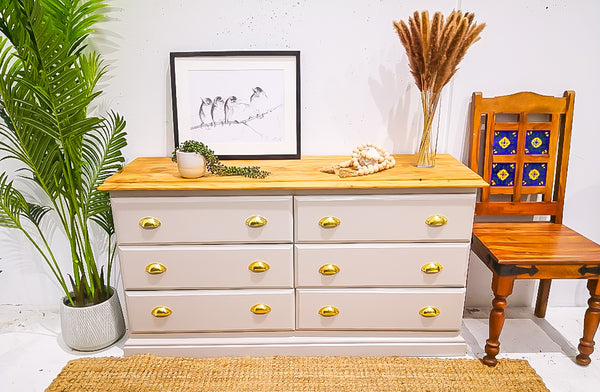 Beautiful and Newly refurbished solid wood dresser/drawers