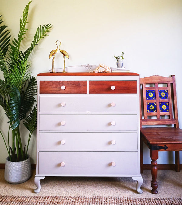 "Victoria Secret"-Beautiful,gorgeous and newly refurbished Victoria Queen Anne chest of drawers