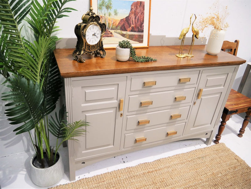 Gorgeous, solid and freshly refurbished Vintage 1920’s sideboard/buffet