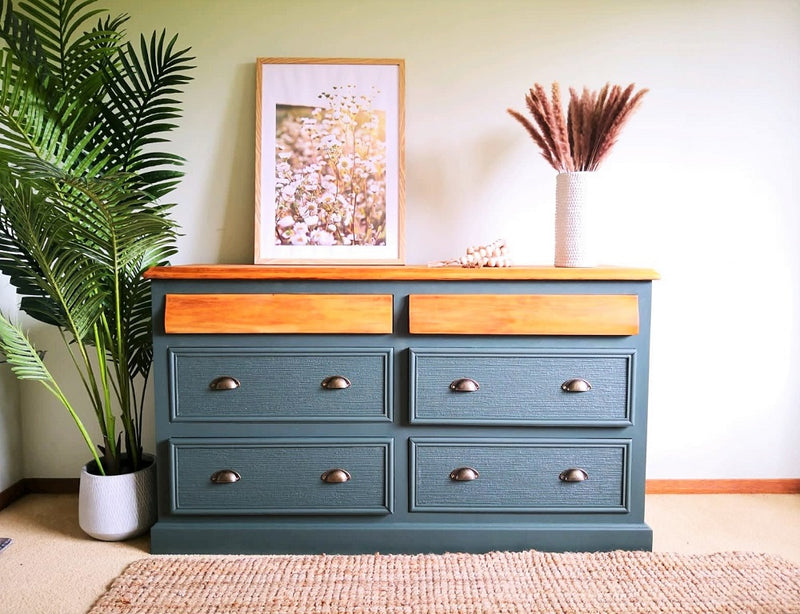 Hugo-Beautiful,gorgeous and newly refurbished solid chest of drawers